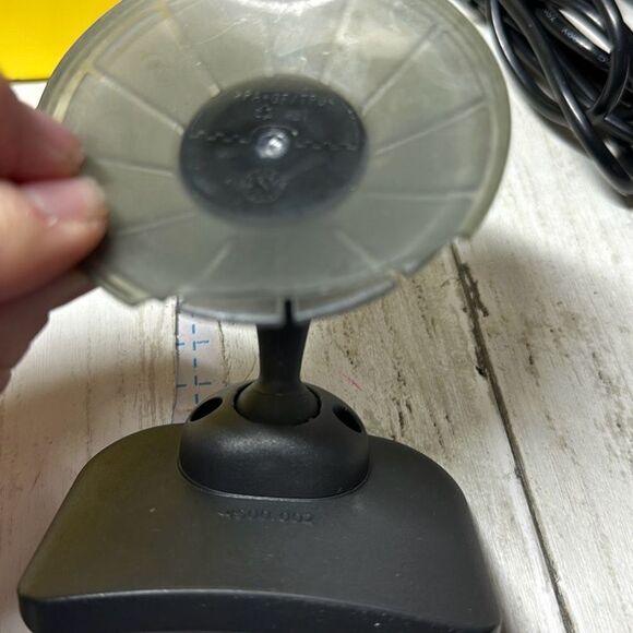 TomTom ONE XL Portable Car 4.3" LCD GPS System USA/Canada navigator Set READ - Picture 10 of 13